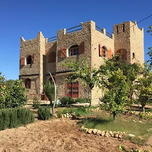 Aziki Esauira
